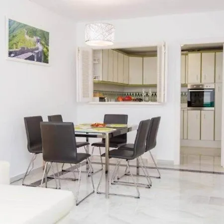 Lägenhet Beautiful 2 Bedrooms , Dona Sofia. *