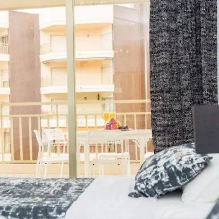 Beautiful 2 Bedrooms , Dona Sofia. Lägenhet Fuengirola